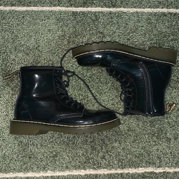 DR. MARTENS - Girl’s Boots - Picture 2 of 8